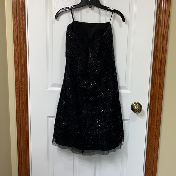 LE CHATEAU Strapless Black Dress - Size Small - Picture 3 of 4